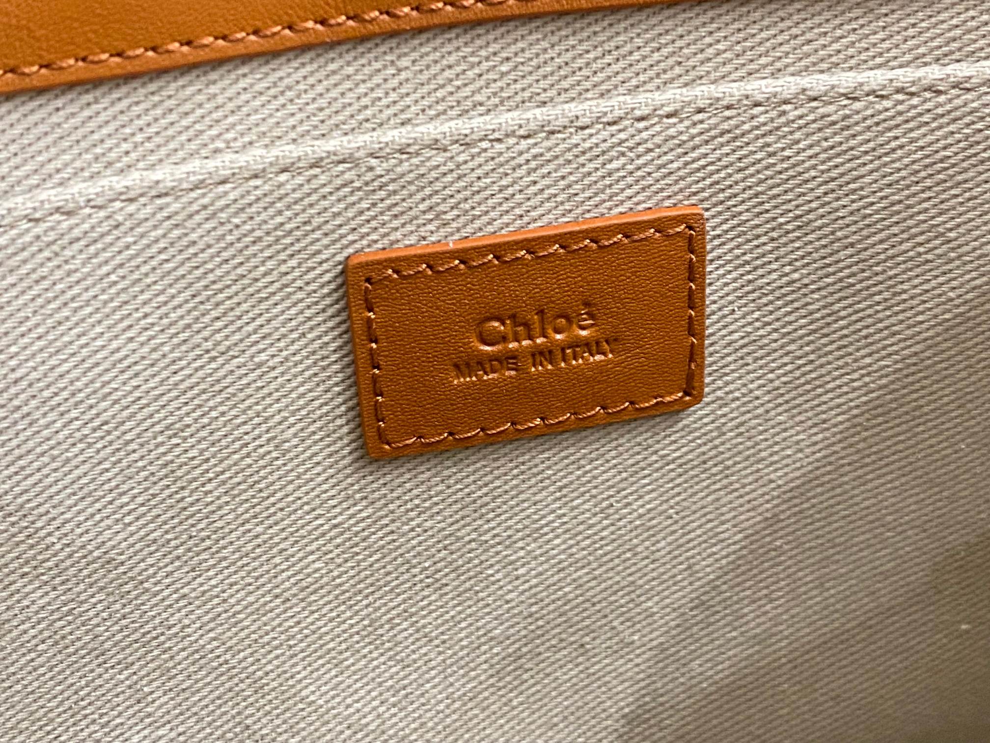 Chloe Small Woody Tote Bag In Caramel Soft Smooth Calfskin Leather